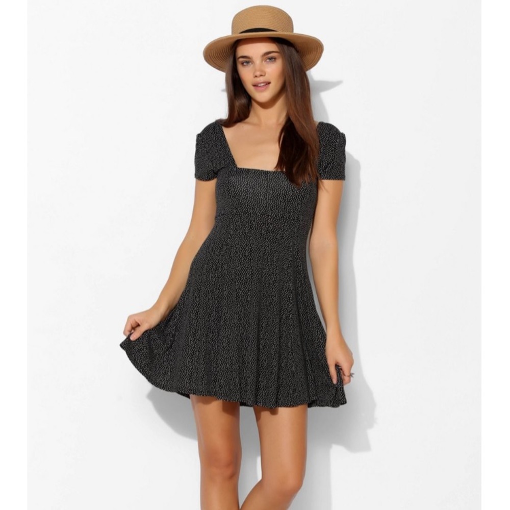 Kimchi Blue Urban Outfitters square neck dress